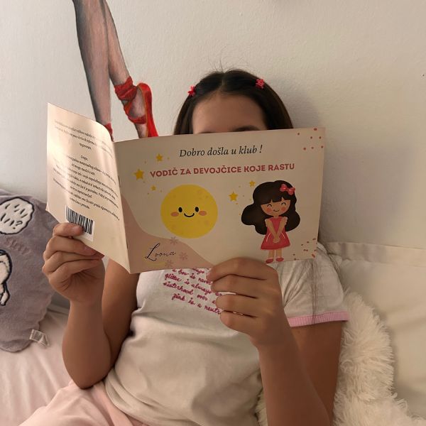 Menstrualni boks za devojčice - troje gaćica